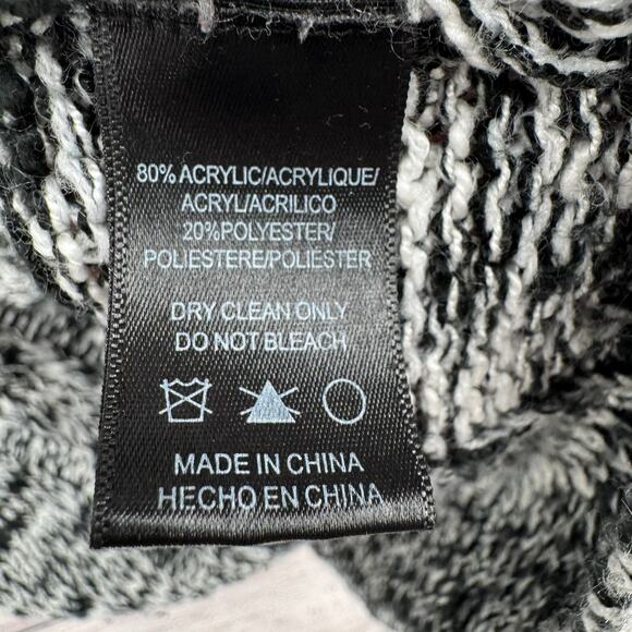 Moth Anthropologie Cable Knit Oversized Boxy Sweater Womens Medium Black White - Picture 5 of 7